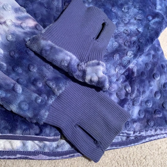 Triple Flip Minky tie-dye jacket size 3 (8/10) - Picture 2 of 2